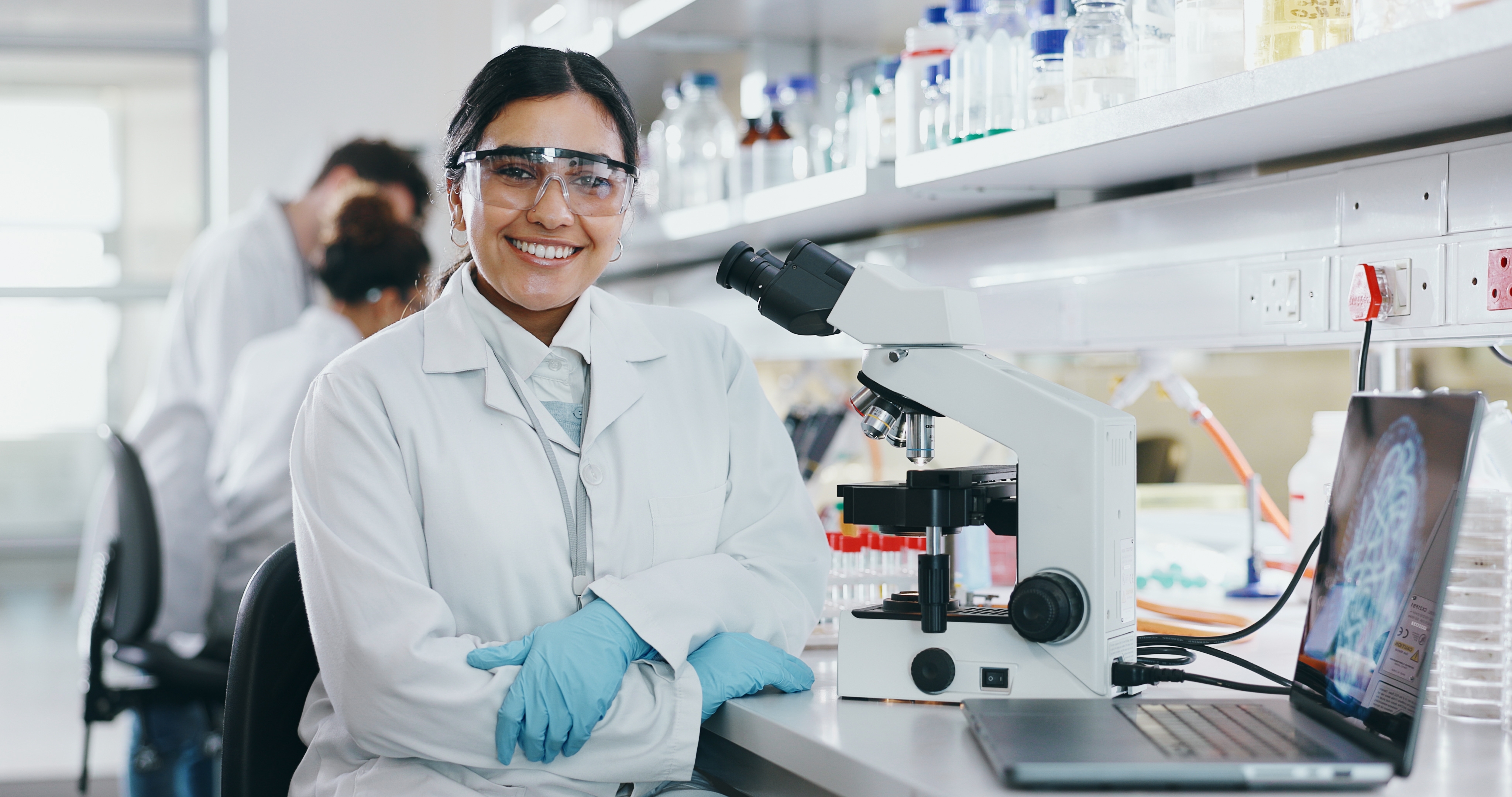 Experts working in Creative Biolabs' lab. (Creative Biolabs Authorized).