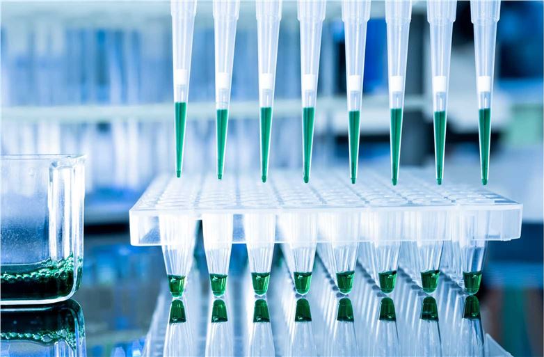 A slide introducing High-Throughput Antigen Screening as part of the featured cancer vaccine technologies.
